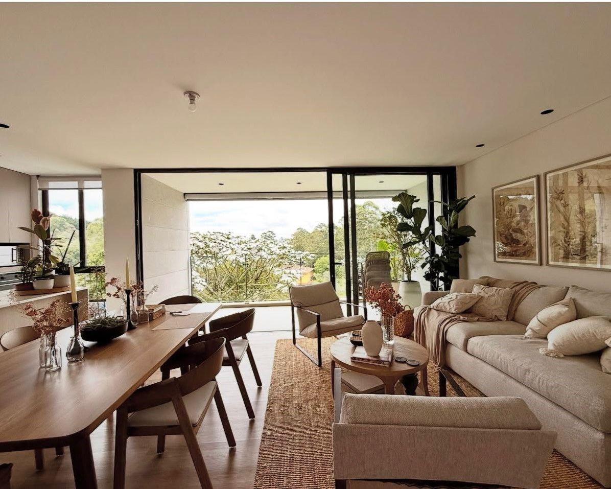 Apartamento en arriendo o venta Antioquia Rionegro Barrio Obrero 106 m2 Habitaciones 2 Baños 3 Garajes 2 Precio venta $1130000000 Precio arriendo $6400000