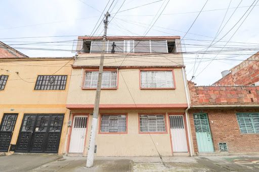 Casa en venta Cundinamarca Bogotá Alcalá 133 m2 Habitaciones 11 Baños 5 Garajes 0 Precio $620000000
