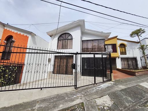 Casa en venta Risaralda Pereira Ur Venecia 178 m2 Habitaciones 4 Baños 3 Garajes 1 Precio $520000000