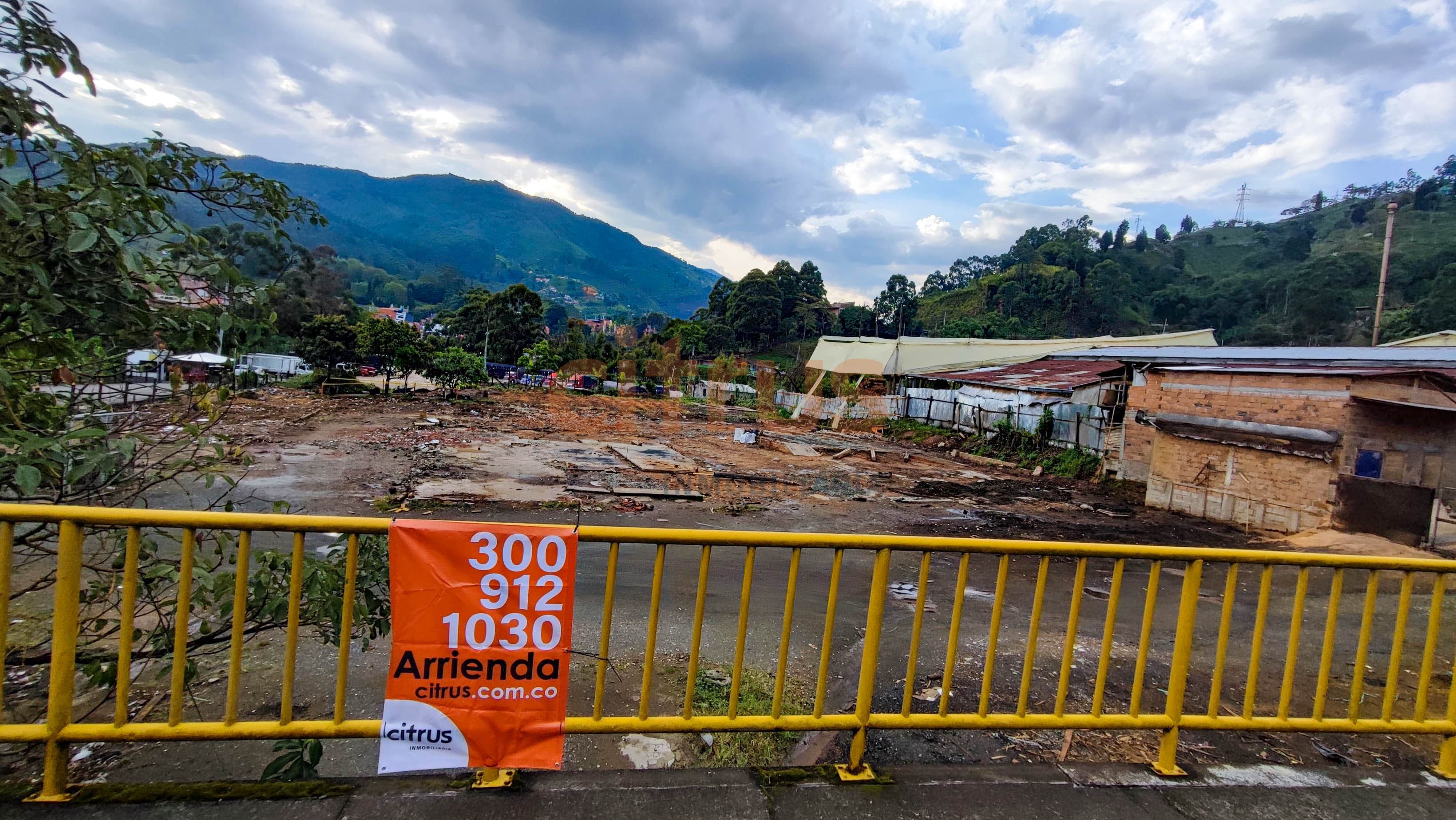 Lote en arriendo Antioquia Caldas Caldas 2800 m2 Habitaciones 0 Baños 1 Garajes 7 Precio $15000000