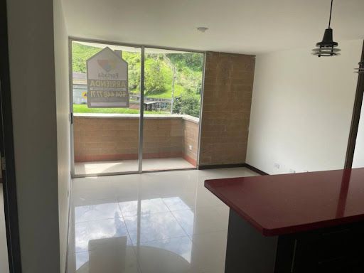 Apartamento en arriendo Antioquia Medellín Asomadera No2 60 m2 Habitaciones 3 Baños 2 Garajes 1 Precio $2550000