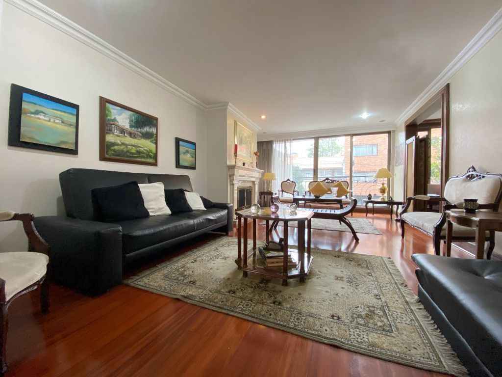 Apartamento en venta Cundinamarca Bogotá Bellavista 204 m2 Habitaciones 3 Baños 2 Garajes 2 Precio $1370000000