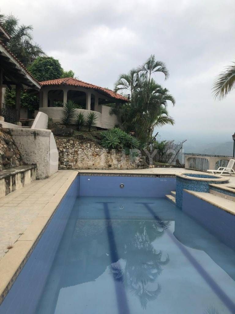 Casa en venta Valle Del Cauca Yumbo Arroyo Alto 659 m2 Habitaciones 7 Baños 7 Garajes 4 Precio $2200000000