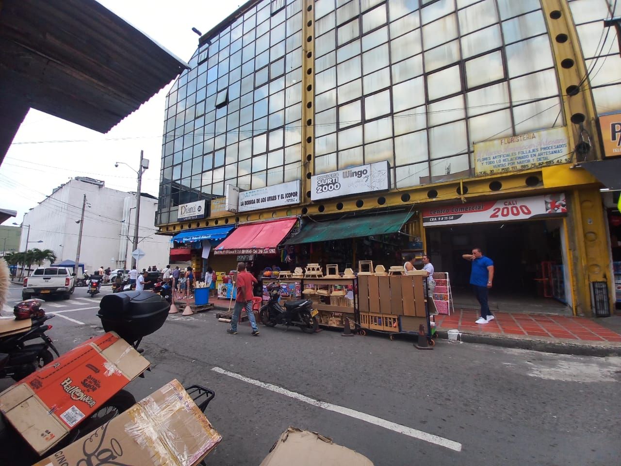 Local en arriendo Valle Del Cauca Cali El Calvario 5 m2 Habitaciones 0 Baños 1 Garajes 0 Precio $600000