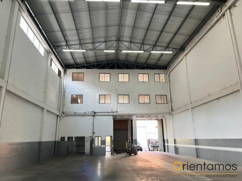 Bodega en arriendo Antioquia Girardota Centro 1071 m2 Habitaciones 0 Baños 2 Garajes 0 Precio $24000000