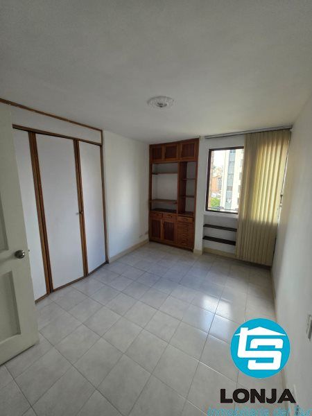 Apartamento en venta Antioquia Medellín Manrique Central No2 74 m2 Habitaciones 3 Baños 2 Garajes 0 Precio $300000000