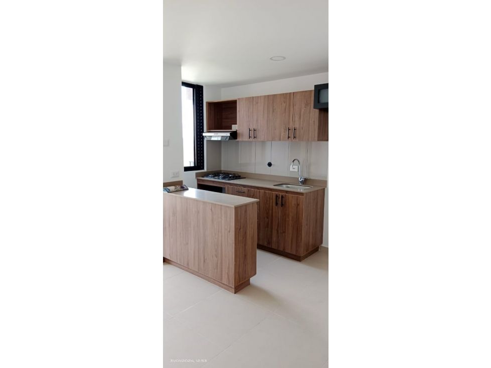 Apartamento en arriendo Antioquia Rionegro Centro 70 m2 Habitaciones 3 Baños 2 Garajes 1 Precio $2300000