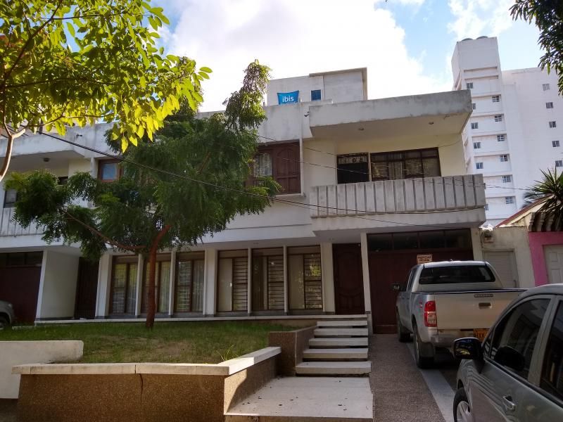 Casa en venta Atlántico Barranquilla San Vicente 394 m2 Habitaciones 5 Baños 4 Garajes 1 Precio $1053000000