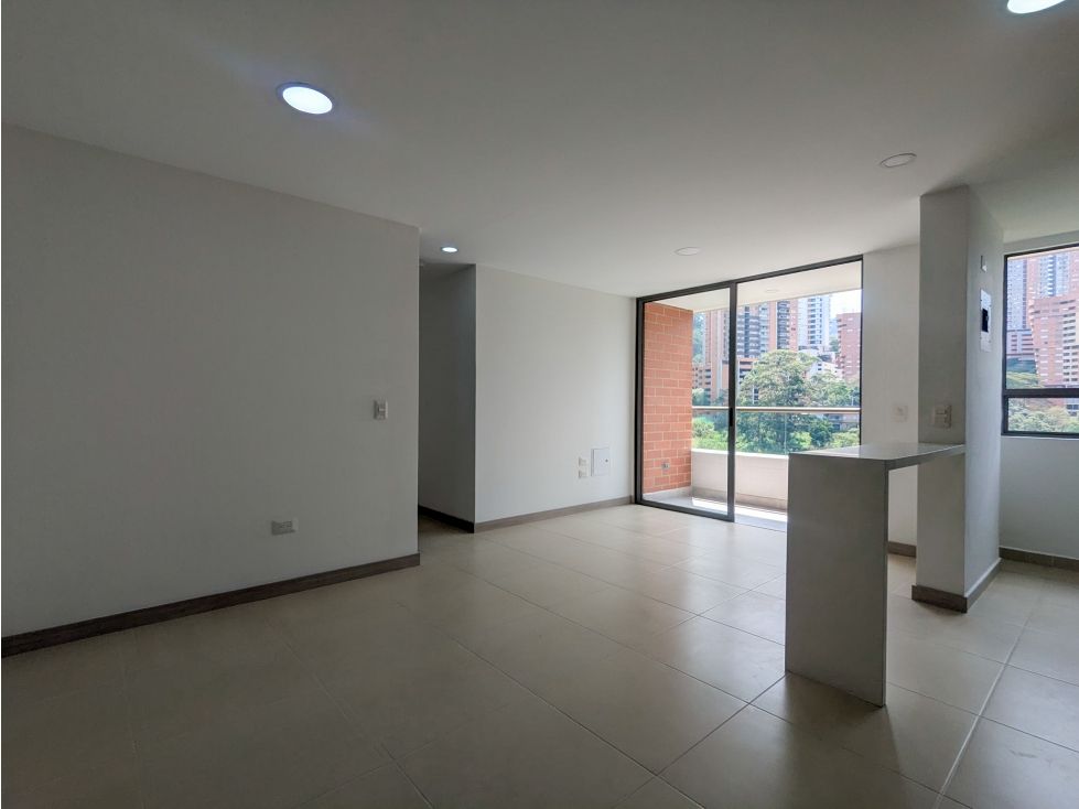 Apartamento en venta Antioquia Sabaneta Los Alcázares 64 m2 Habitaciones 3 Baños 2 Garajes 10 Precio $550000000