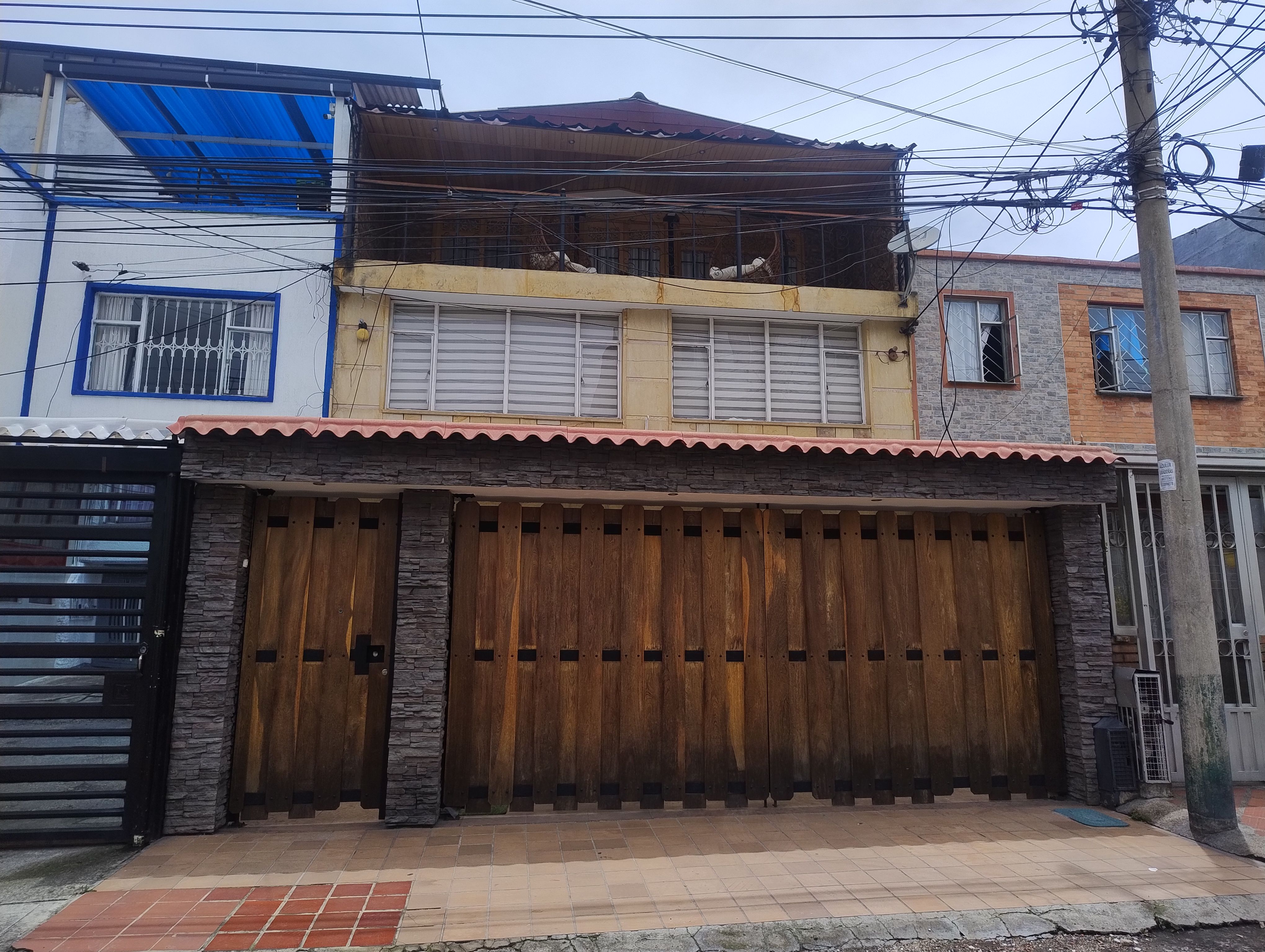 Casa en venta Cundinamarca Bogotá Ciudad Jardín Sur 350 m2 Habitaciones 4 Baños 5 Garajes 3 Precio $880000000