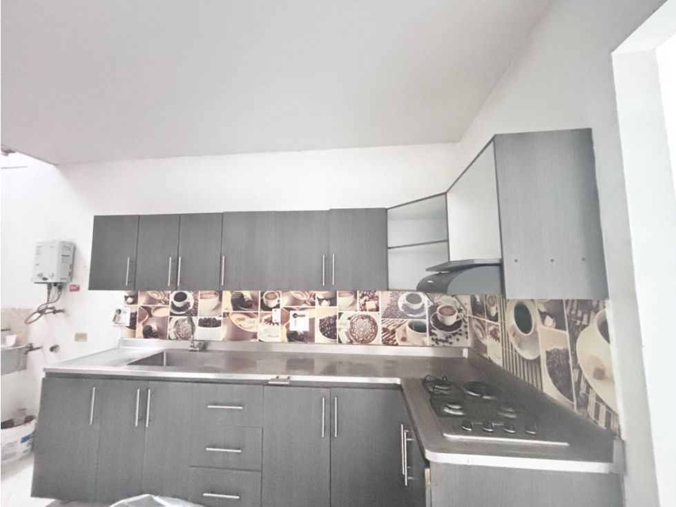 Apartamento en arriendo Antioquia Medellín Calasanz 80 m2 Habitaciones 3 Baños 2 Garajes 0 Precio $2500000