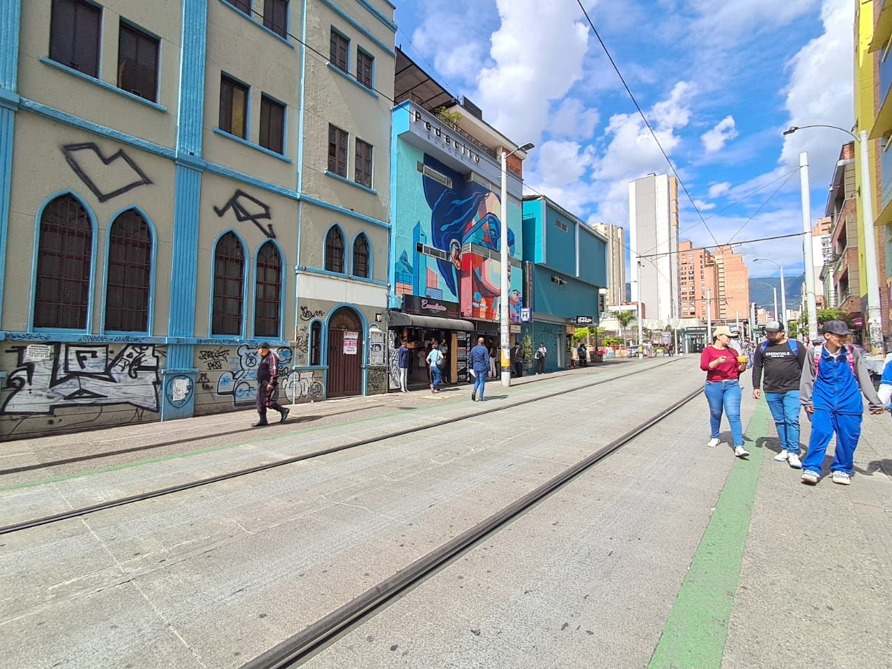 Edificio en arriendo Antioquia Medellín Boston 3200 m2 Habitaciones 18 Baños 6 Garajes 0 Precio $68000000