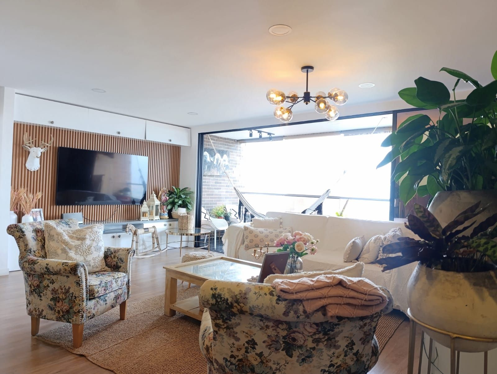 Apartamento en venta Antioquia Medellín El Tesoro 120 m2 Habitaciones 3 Baños 2 Garajes 2 Precio $1190000000