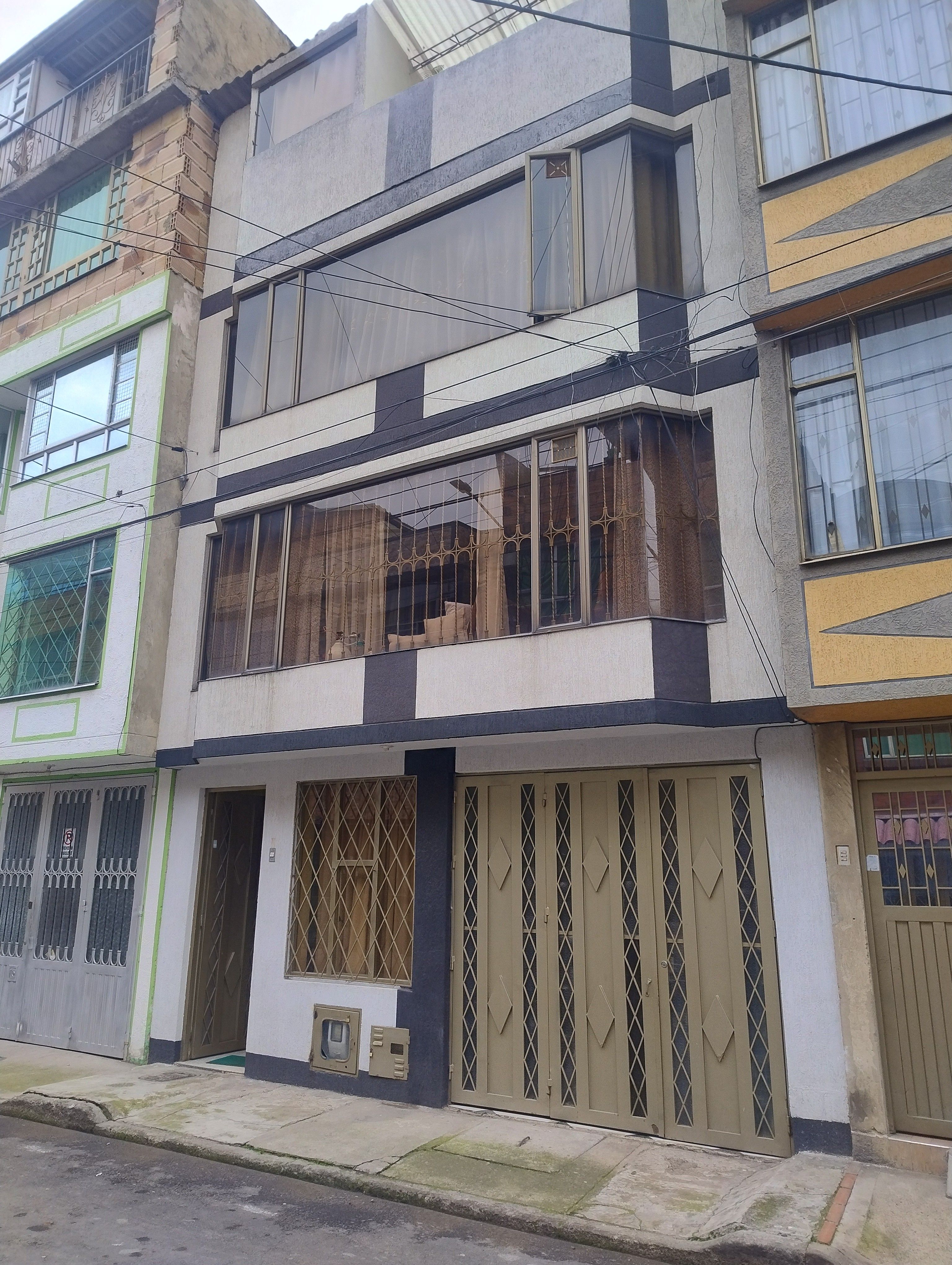 Casa en venta Cundinamarca Bogotá Las Palmas 210 m2 Habitaciones 6 Baños 4 Garajes 1 Precio $420000000