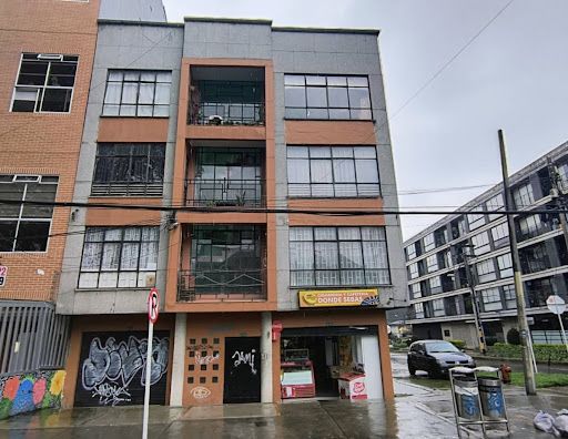 Edificio en venta Cundinamarca Bogotá San Luis 755 m2 Habitaciones 12 Baños 11 Garajes 2 Precio $1800000000