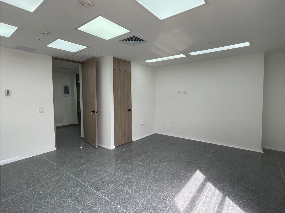 Consultorio en arriendo Antioquia Medellín Perpetuo Socorro 38 m2 Habitaciones 0 Baños 1 Garajes 1 Precio $6000000