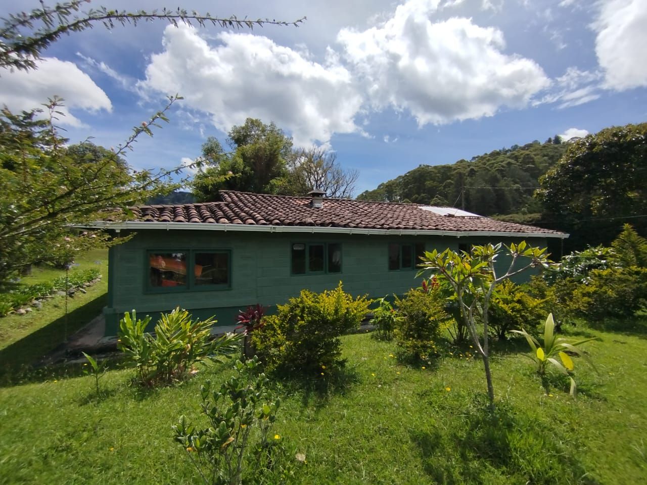 Casa en arriendo Antioquia El Retiro El Retiro 150 m2 Habitaciones 4 Baños 2 Garajes 0 Precio $3000000