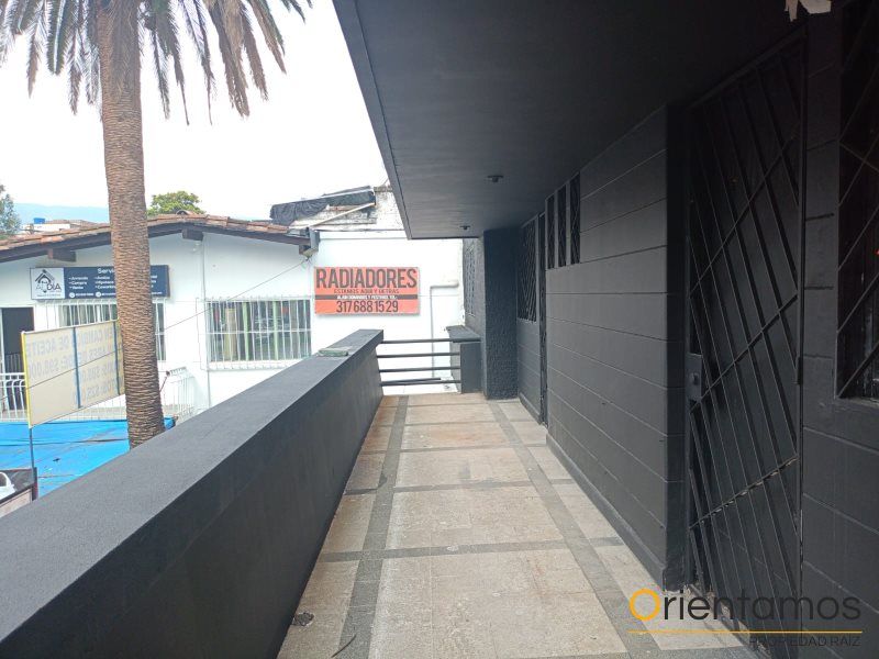 Casa en arriendo Antioquia Medellín Rosales 230 m2 Habitaciones 5 Baños 2 Garajes 0 Precio $5500000