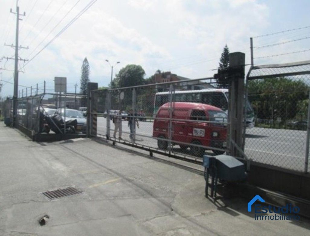 Bodega en venta Antioquia Itagüí Cr Villasol 8229 m2 Habitaciones 0 Baños 1 Garajes 0 Precio $12321752000
