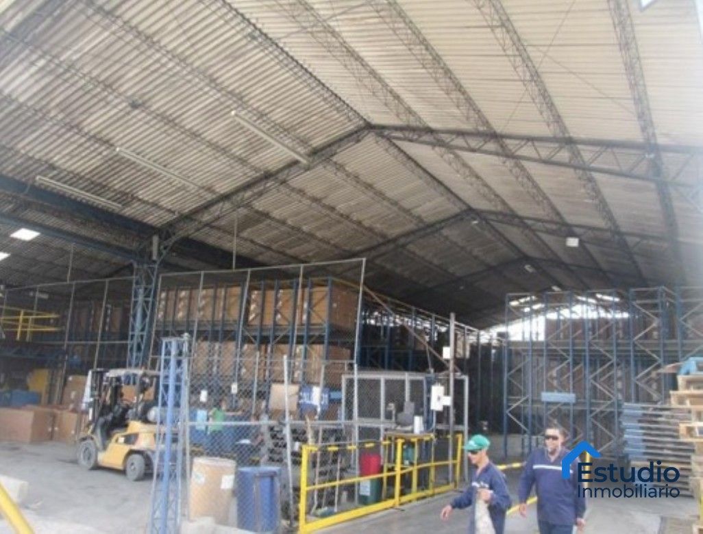 Bodega en venta Antioquia Itagüí Cr Verde Vivo Ariza 2007 m2 Habitaciones 0 Baños 1 Garajes 0 Precio $9600000000