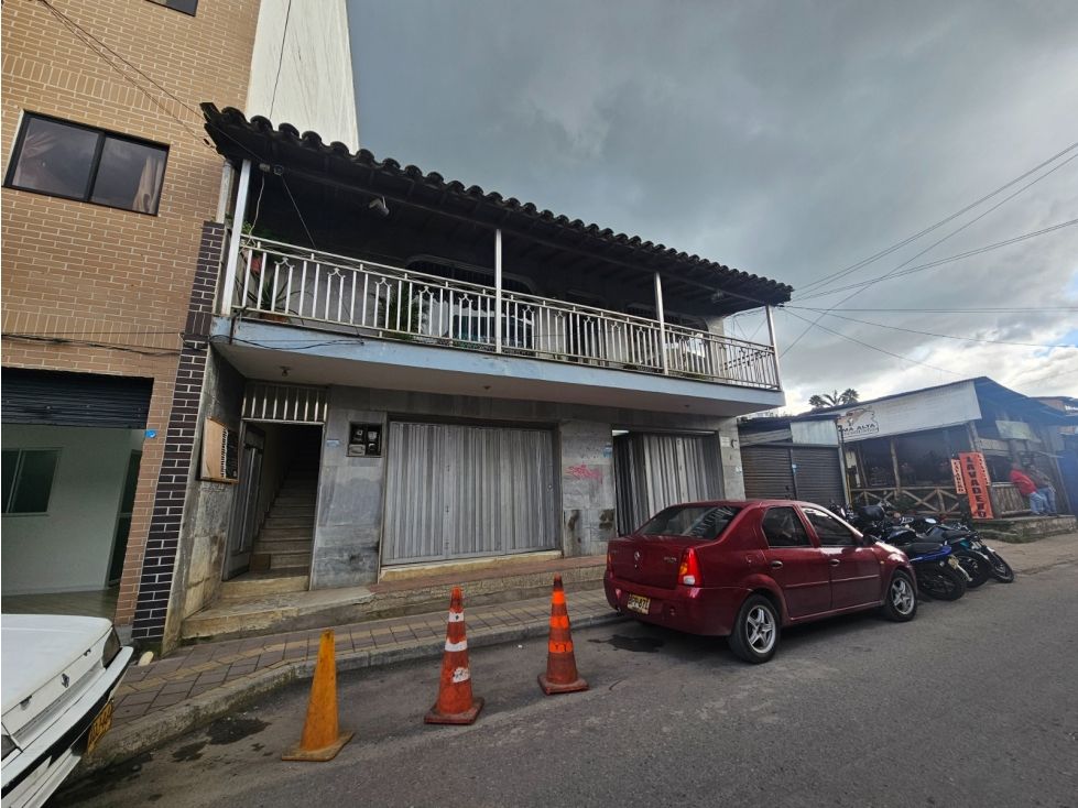 Apartaestudio en venta Antioquia Marinilla El Manantial 193 m2 Habitaciones 4 Baños 2 Garajes 0 Precio $790000000