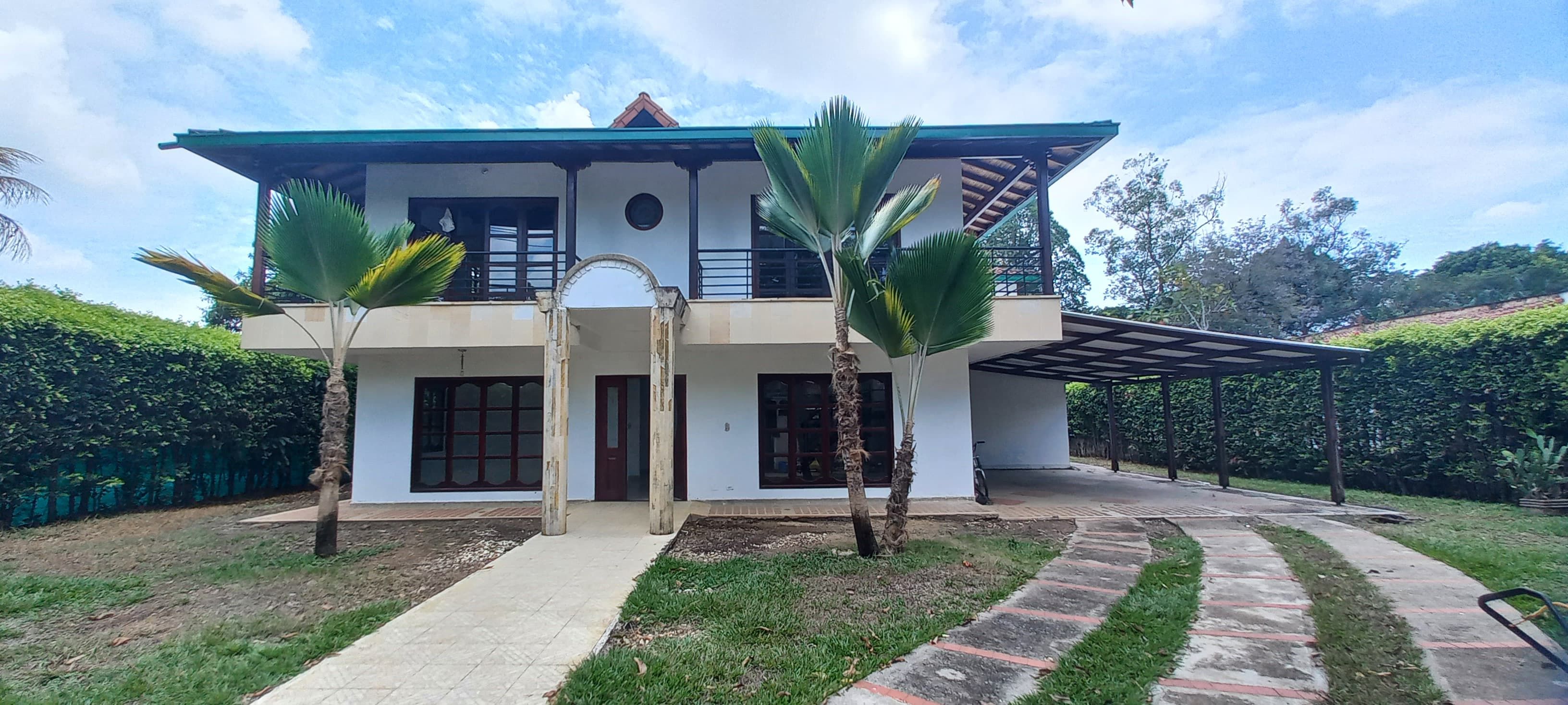 Casa en venta Valle Del Cauca Jamundí Juan De Ampudia 596 m2 Habitaciones 5 Baños 5 Garajes 6 Precio $1000000000