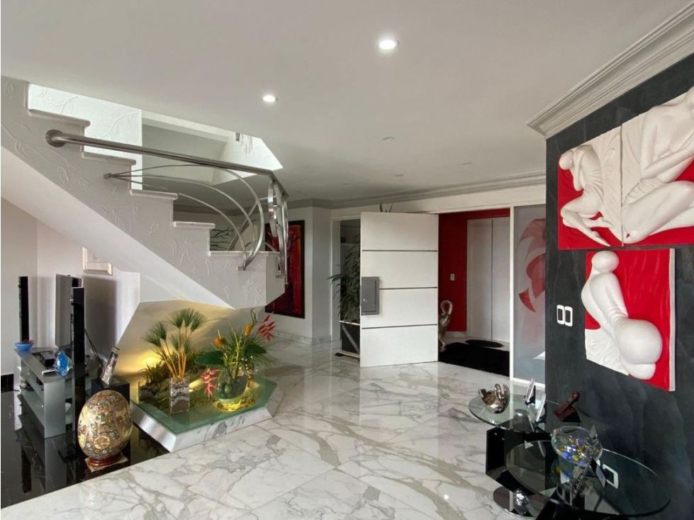 Apartamento en venta Cundinamarca Bogotá Santa Barbara Central 410 m2 Habitaciones 4 Baños 7 Garajes 3 Precio $2650000000