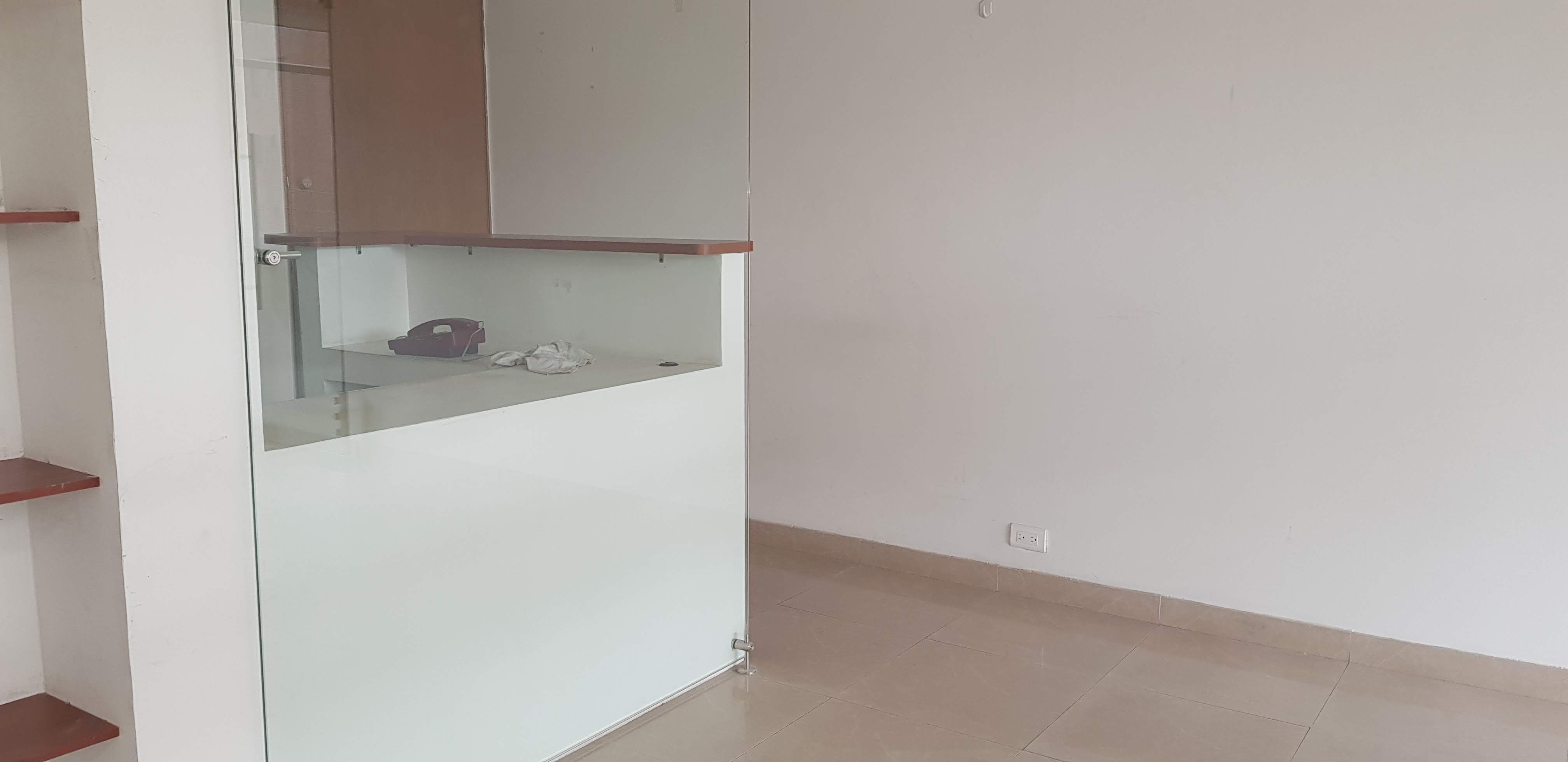 Oficina en arriendo Cundinamarca Bogotá Niza 27 m2 Habitaciones 0 Baños 1 Garajes 0 Precio $1518800