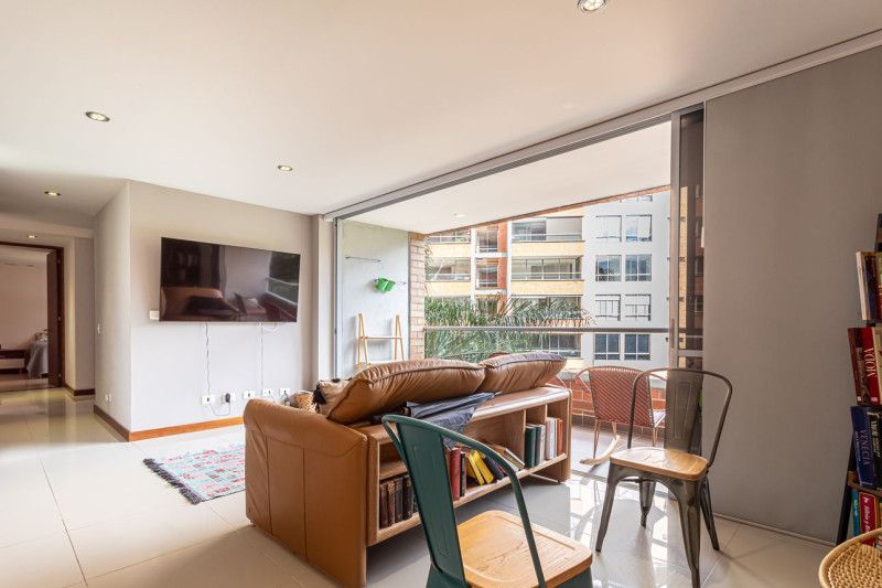 Apartamento en arriendo Antioquia Envigado La Inmaculada 134 m2 Habitaciones 3 Baños 2 Garajes 2 Precio $5093000