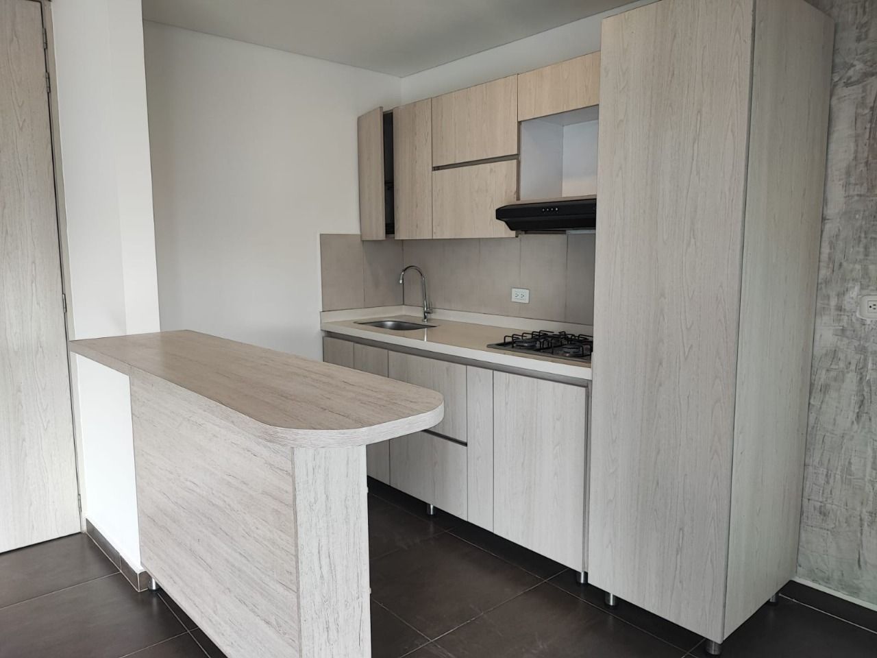 Apartamento en arriendo Risaralda Pereira Los Angeles 82 m2 Habitaciones 2 Baños 2 Garajes 1 Precio $2500000