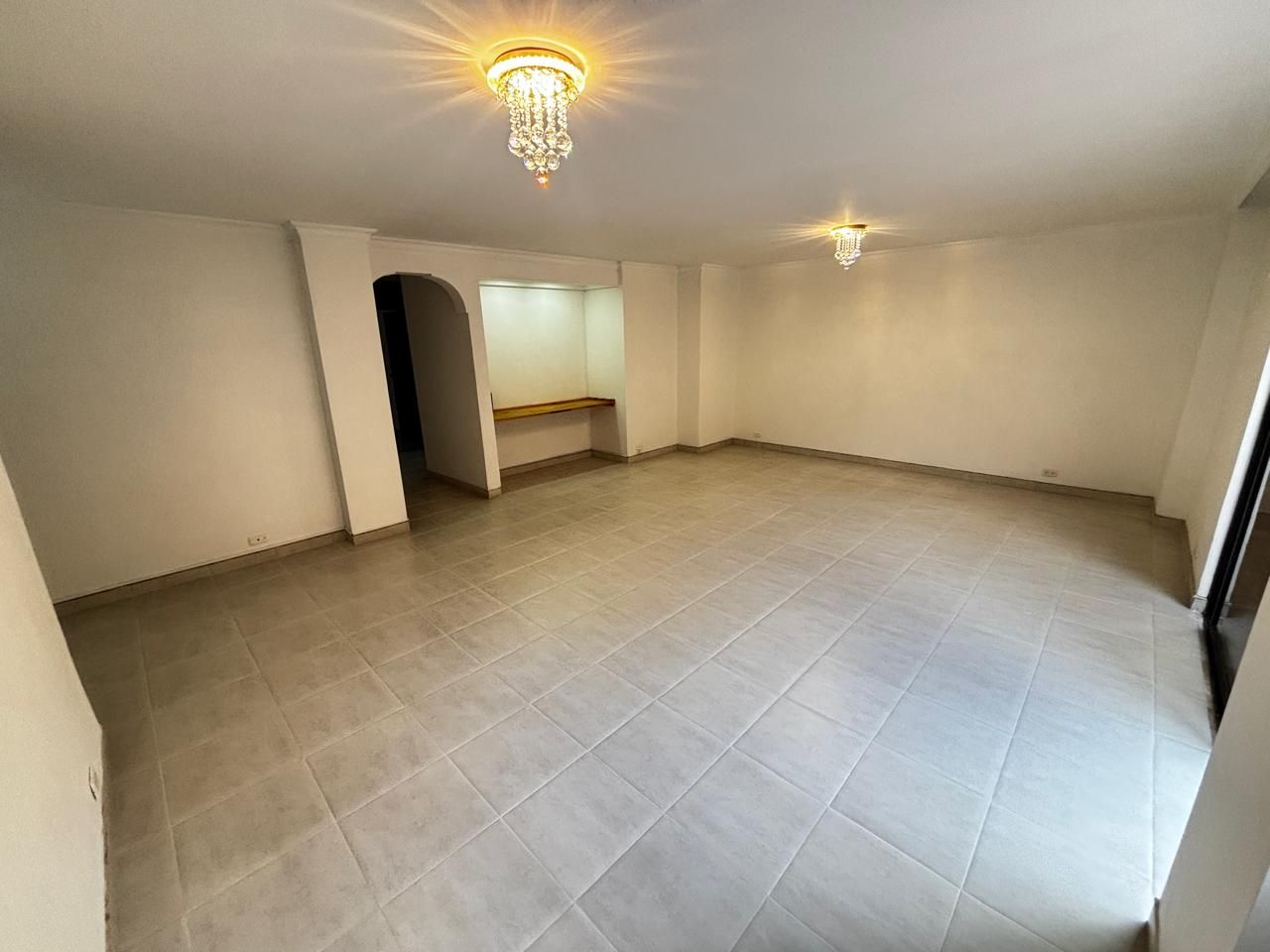 Apartamento en arriendo Antioquia Medellín Astorga 126 m2 Habitaciones 3 Baños 3 Garajes 1 Precio $5000000
