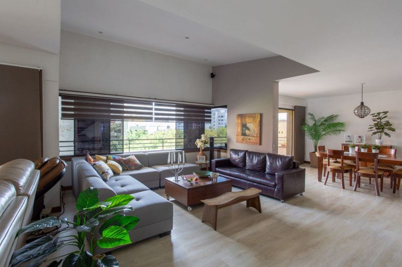 Apartamento en venta Antioquia Medellín Urbanizacion Castilla Real 306 m2 Habitaciones 4 Baños 5 Garajes 3 Precio $1950000000