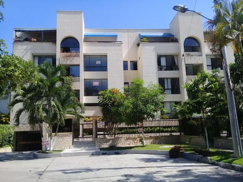 Apartamento en arriendo Atlántico Barranquilla Riomar 120 m2 Habitaciones 3 Baños 2 Garajes 1 Precio $1500000