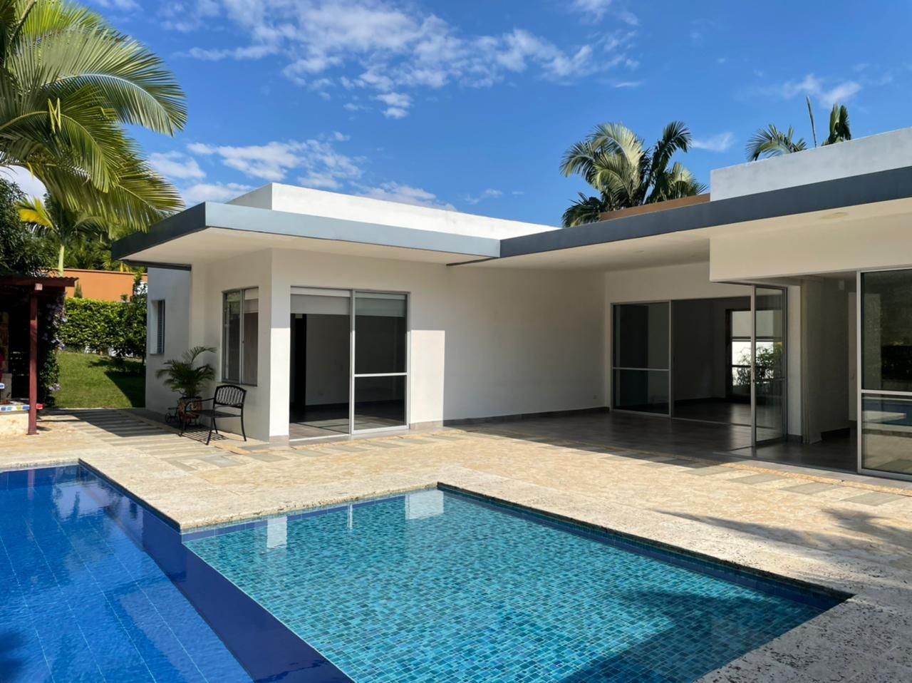 Casa Campestre en arriendo Risaralda Pereira Ur Rincon De La Palma 350 m2 Habitaciones 3 Baños 5 Garajes 4 Precio $7500000