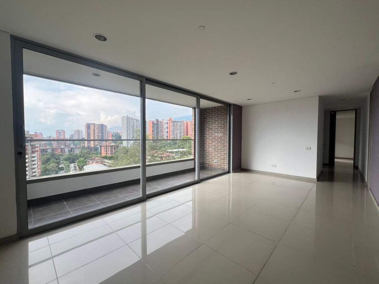 Apartamento en arriendo Antioquia Envigado La Inmaculada 89 m2 Habitaciones 3 Baños 2 Garajes 2 Precio $5150000