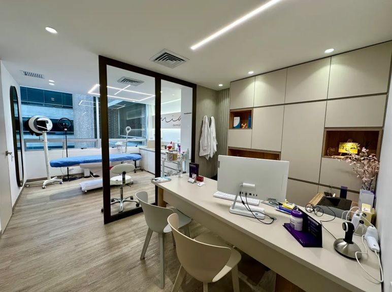 Consultorio en venta Antioquia Medellín Simesa 35 m2 Habitaciones 0 Baños 1 Garajes 1 Precio $530000000