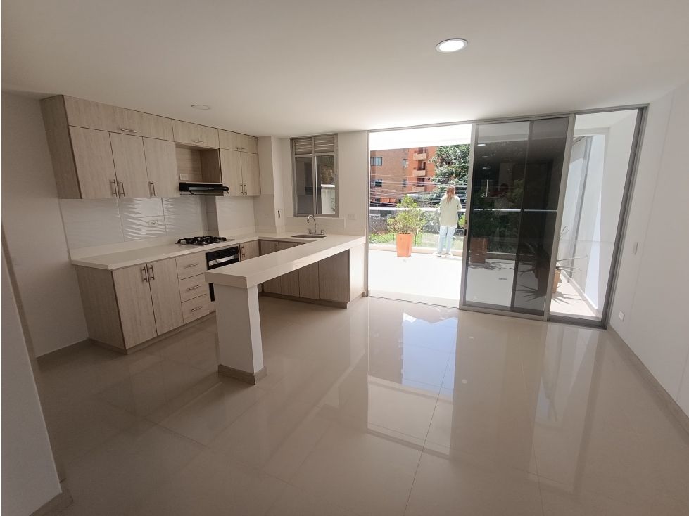 Apartamento en arriendo Antioquia Medellín Facultad De Minas 141 m2 Habitaciones 3 Baños 2 Garajes 2 Precio $3800000