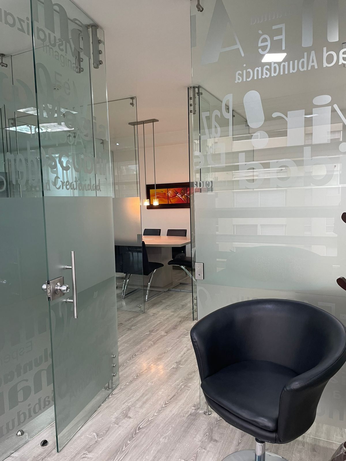 Oficina en arriendo Cundinamarca Bogotá La Castellana 60 m2 Habitaciones 0 Baños 1 Garajes 0 Precio $4600000