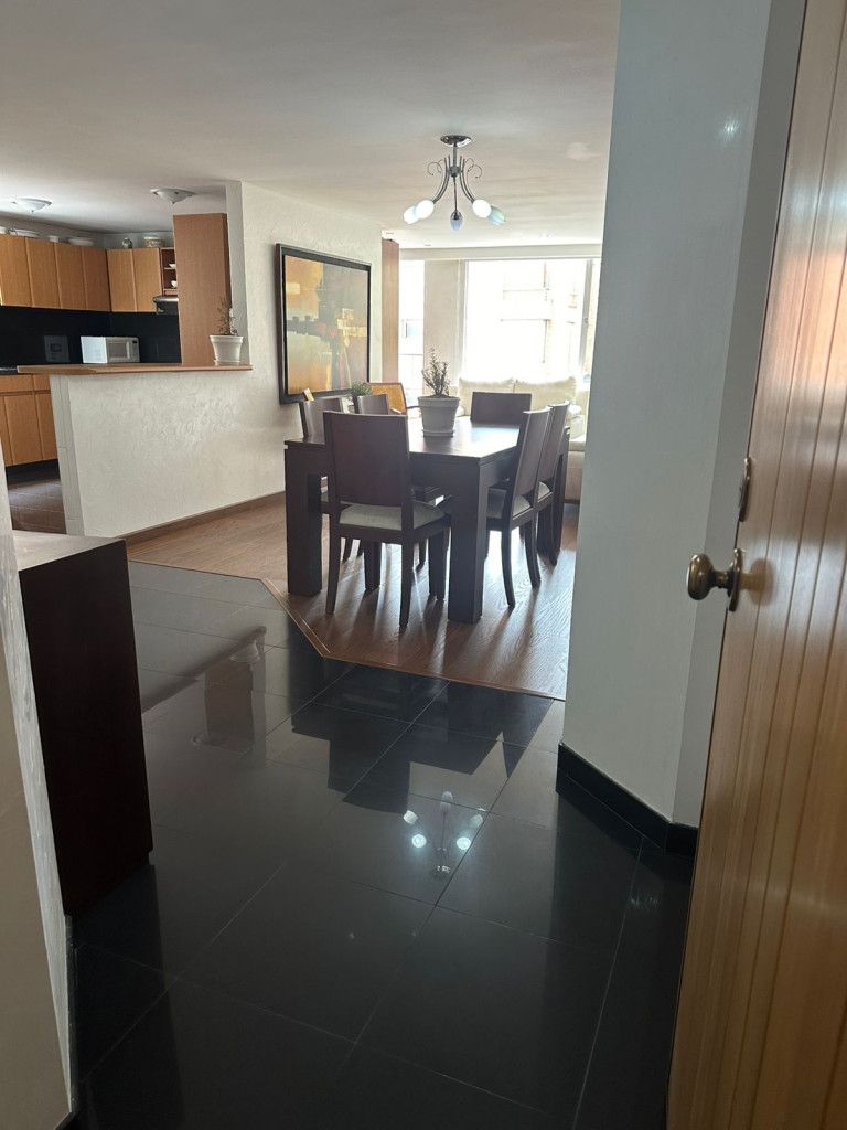 Apartamento en venta Cundinamarca Bogotá Santa Barbara Occidental 106 m2 Habitaciones 3 Baños 2 Garajes 2 Precio $815000000