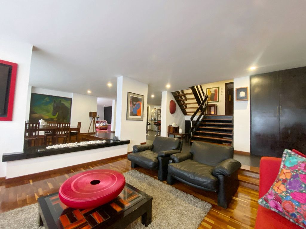 Apartamento en venta Cundinamarca Bogotá Emaus 245 m2 Habitaciones 3 Baños 4 Garajes 2 Precio $1400000000