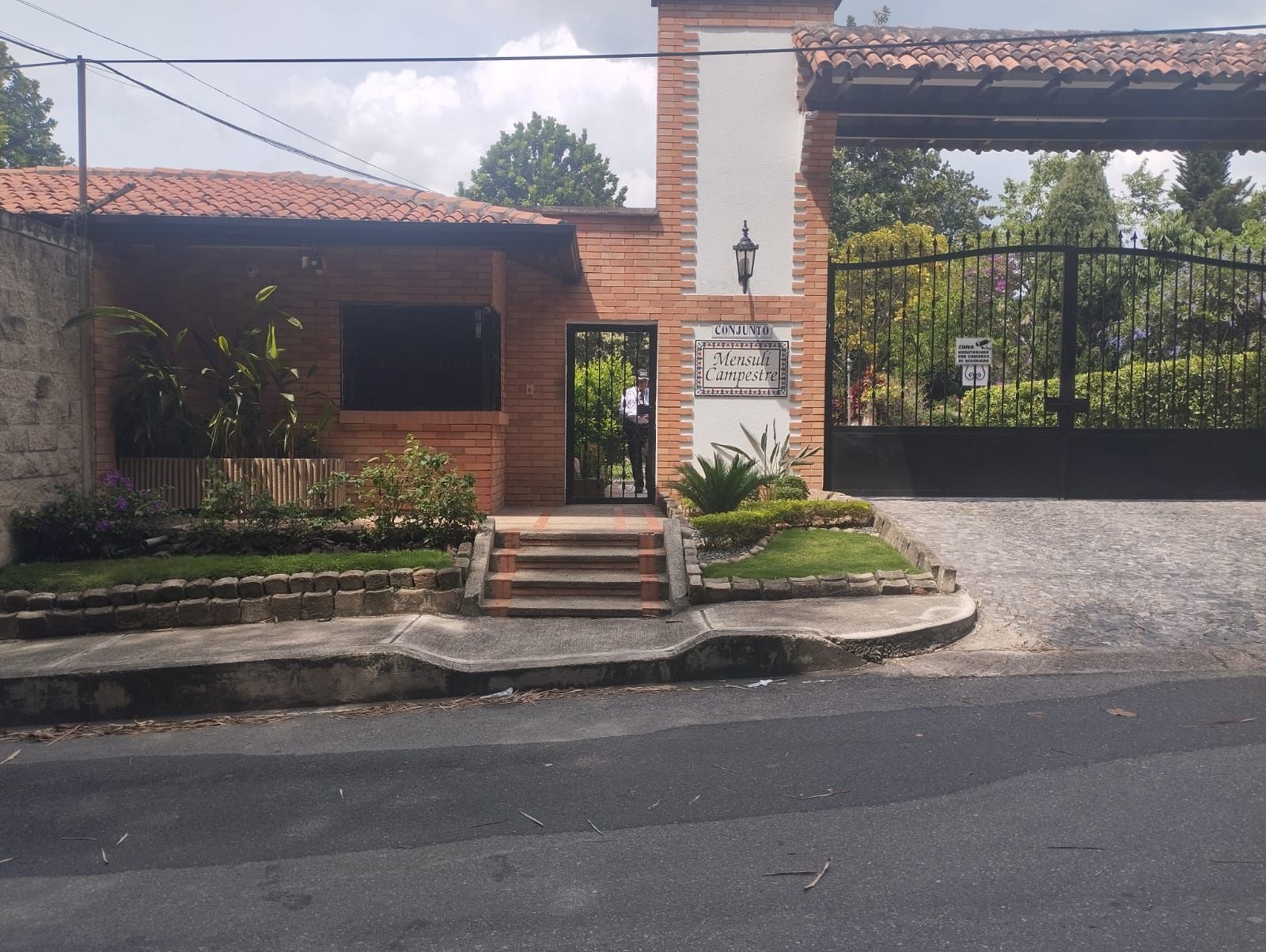 Casa en arriendo Santander Piedecuesta Piedecuesta 312 m2 Habitaciones 5 Baños 4 Garajes 1 Precio $6000000