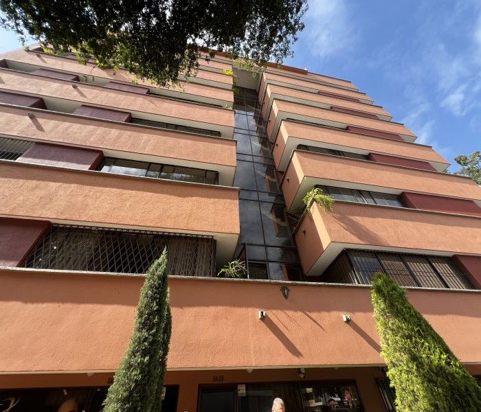 Apartamento en venta Valle Del Cauca Cali Versalles 104 m2 Habitaciones 3 Baños 3 Garajes 1 Precio $350000000