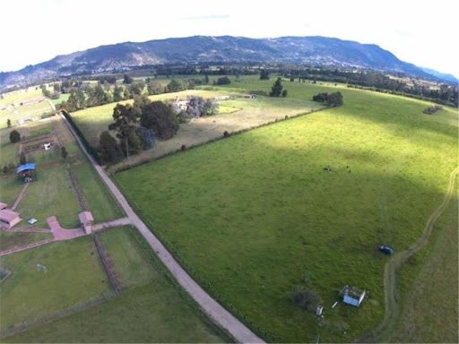 Finca en venta Cundinamarca Tenjo Tenjo 140800 m2 Habitaciones 0 Baños 1 Garajes 0 Precio $7700000000