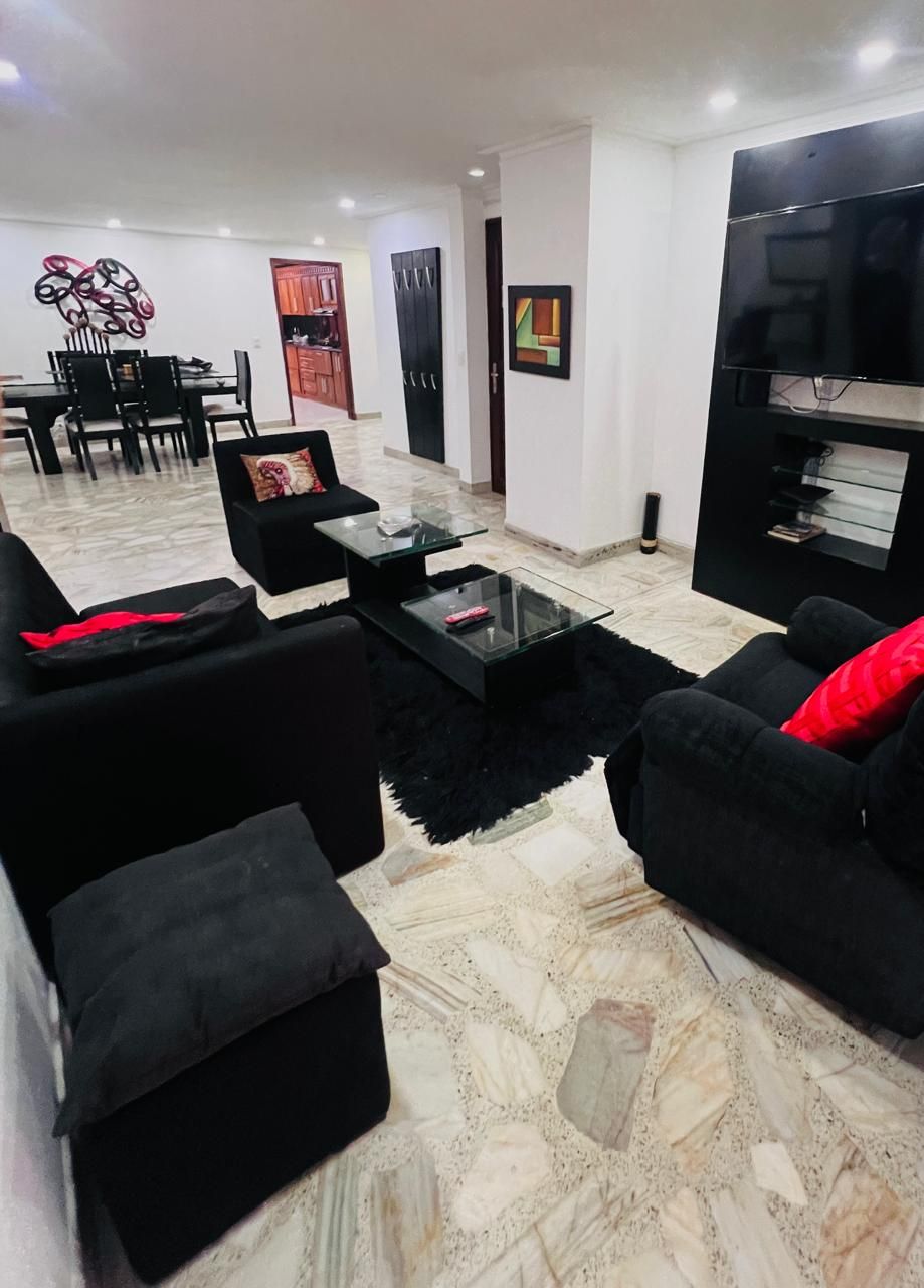 Apartamento en arriendo Antioquia Medellín Rosales 226 m2 Habitaciones 3 Baños 3 Garajes 0 Precio $6415000