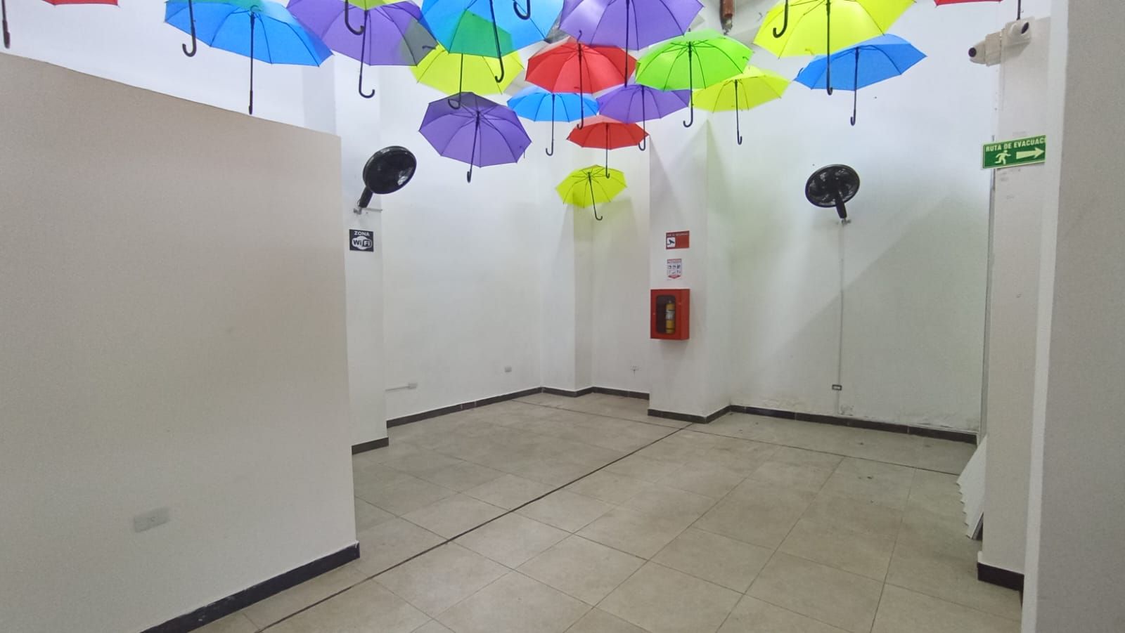 Local en arriendo Valle Del Cauca Cali San Fernando Viejo 250 m2 Habitaciones 0 Baños 2 Garajes 0 Precio $7500000