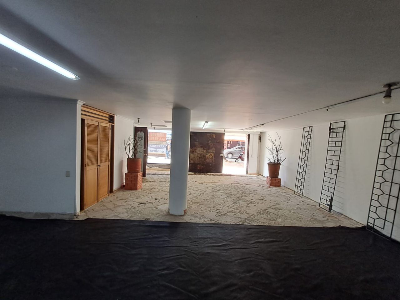 Local en arriendo Antioquia Medellín La Floresta 140 m2 Habitaciones 0 Baños 1 Garajes 0 Precio $9800000