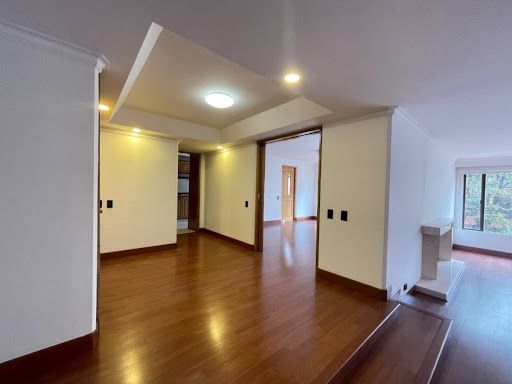 Apartamento en venta Cundinamarca Bogotá El Retiro 253 m2 Habitaciones 3 Baños 3 Garajes 2 Precio $1980000000