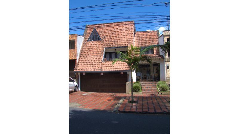 Casa en venta Antioquia Medellín San Antonio De Prado 344 m2 Habitaciones 5 Baños 4 Garajes 2 Precio $1800000000
