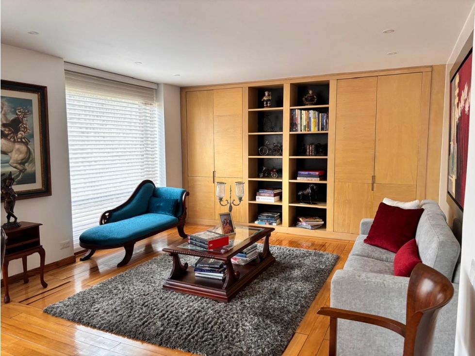 Apartamento en venta Cundinamarca Bogotá Monte Arroyo 250 m2 Habitaciones 3 Baños 3 Garajes 3 Precio $2500000000