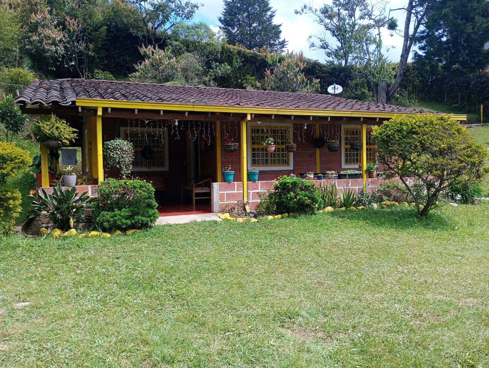 Finca en arriendo Antioquia Guarne Punto Mayor 80 m2 Habitaciones 3 Baños 2 Garajes 3 Precio $2100000